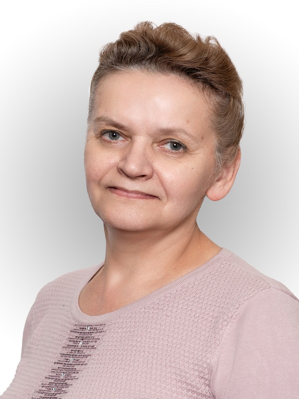 Петрова Нина Васильевна.